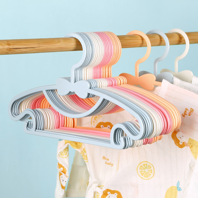 Baby Clothing Display - 10 個ベビー服ラックポータブルプラスチックタオルディスプレイスカーフハンガー子供服オーガナイザー防風子供コートハンガー