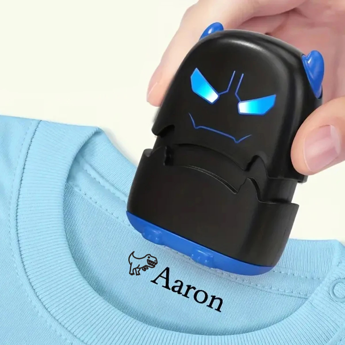 Baby Clothing Names - カスタマイズされた名前スタンプペイント個人学生子供赤ちゃん彫刻防水非退色幼稚園漫画服名シール