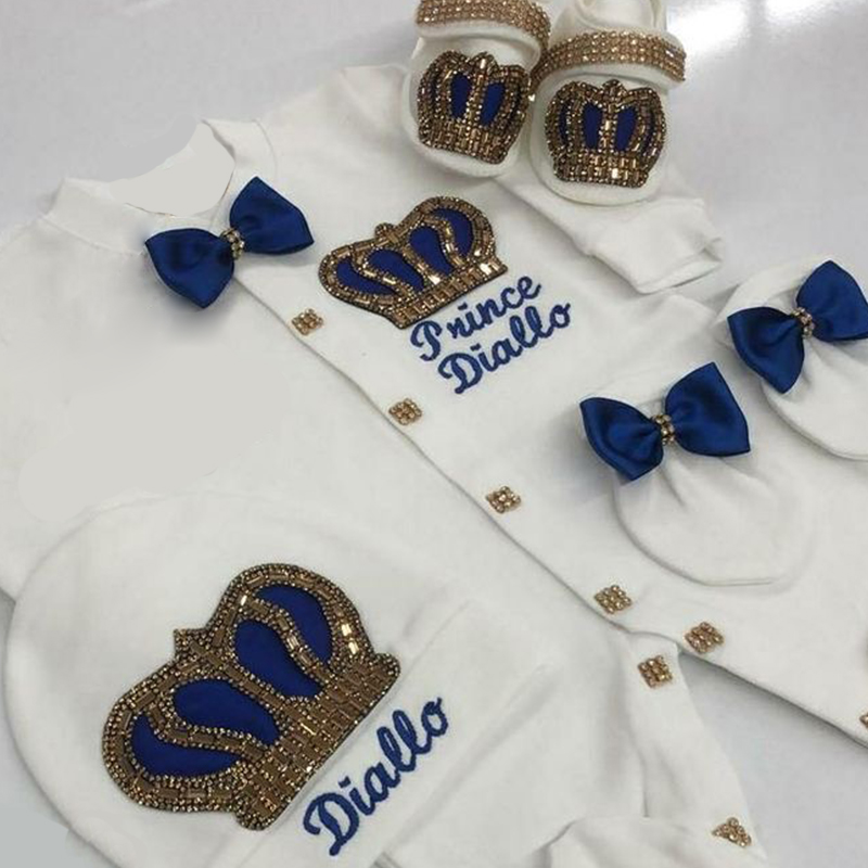 Baby Clothing Names - パーソナライズネームギフトセット リラックス テイク・ミー・ホーム レイエット 新生児ベビーセット ラインストーンクラウン