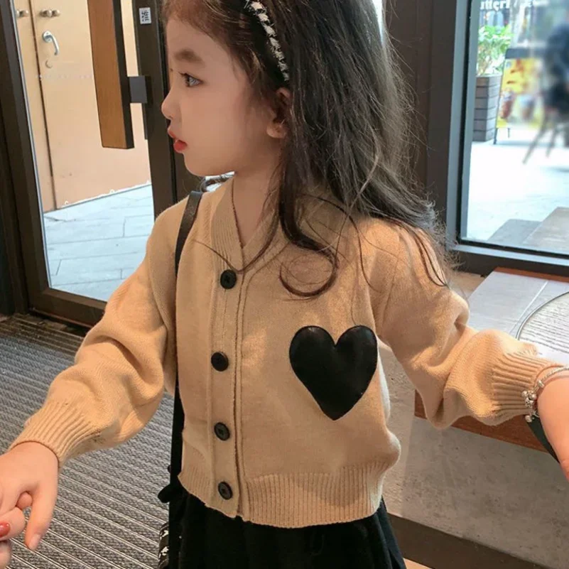 Baby Clothing Jumper - 2023 春秋女の子ジャンパー愛カーキ幼児男の子トップスセーターカーディガン子供のセーター子供服ベビー服